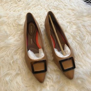 Rockport Nude Flats, size 6.5